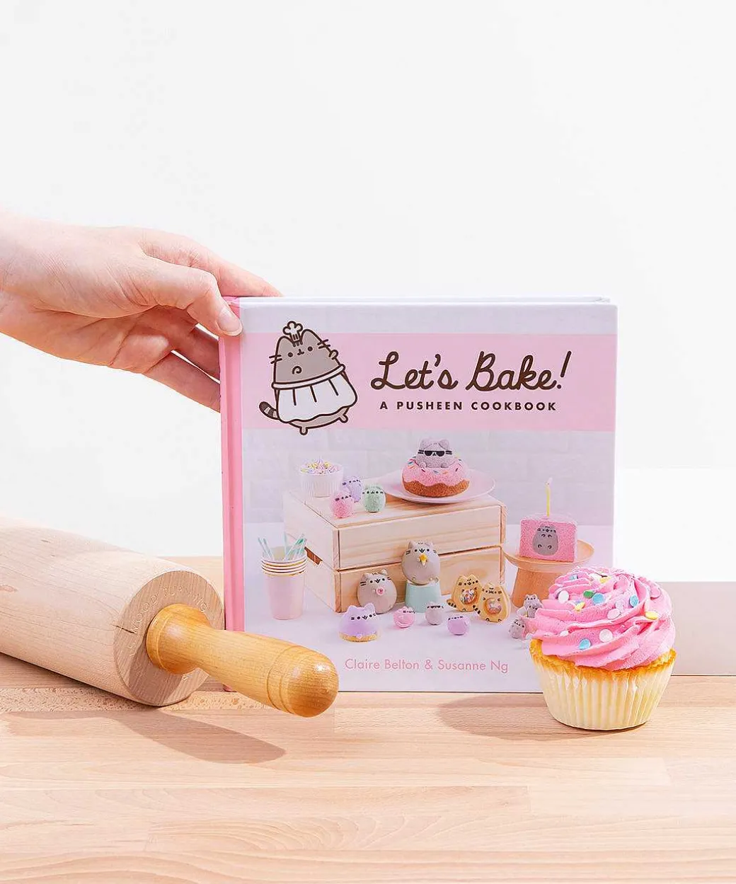 Books & Stationery^Simon & Schuster Let'S Bake! A Pusheen Cookbook