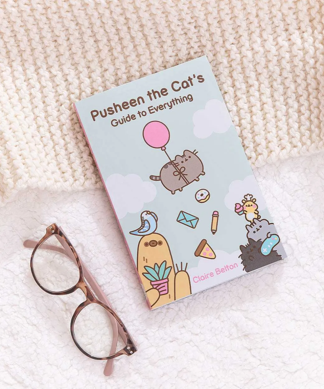 Books & Stationery^Simon & Schuster Pusheen The Cat'S Guide To Everything Paperback