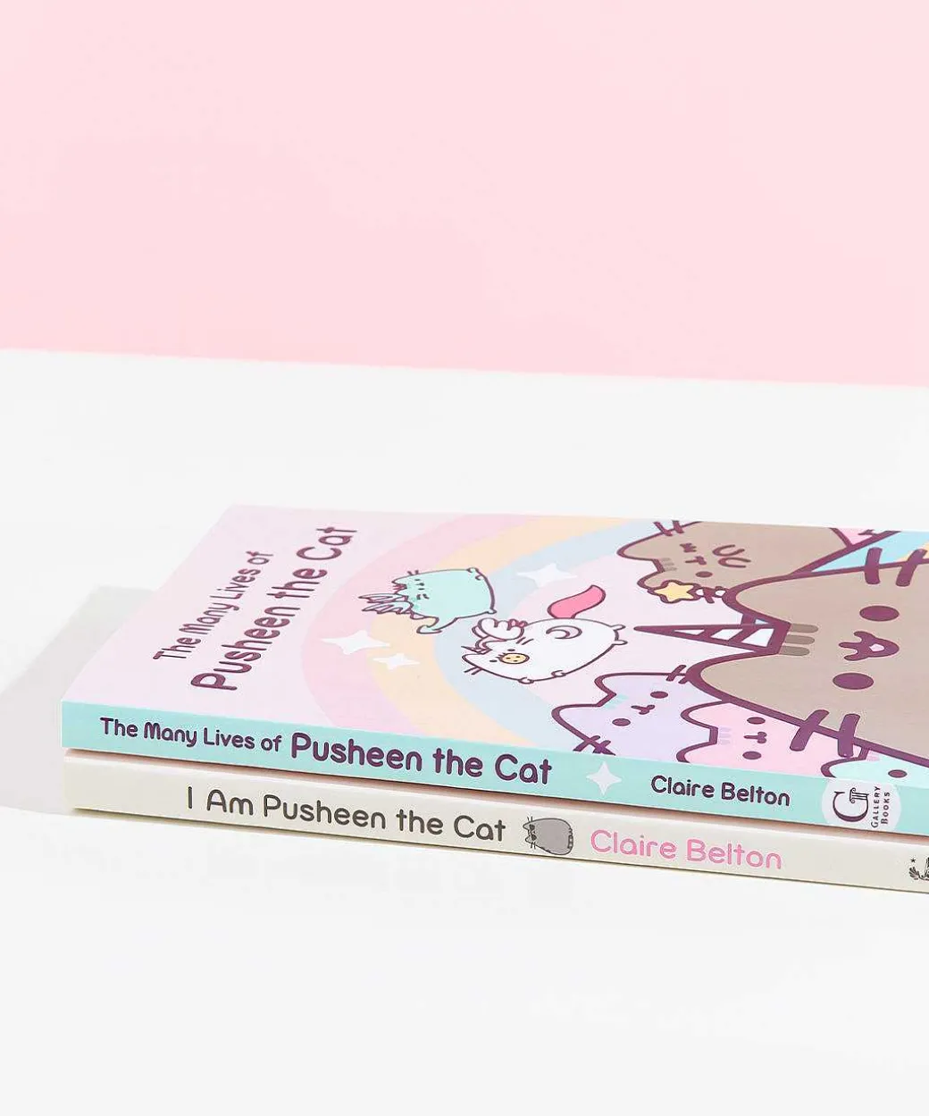 Books & Stationery^Simon & Schuster The Many Lives Of Pusheen The Cat